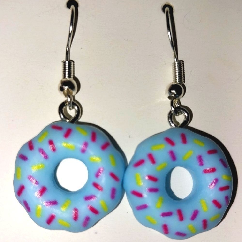 Hand crafted doughnut dangle earrings - Picture 3 of 6